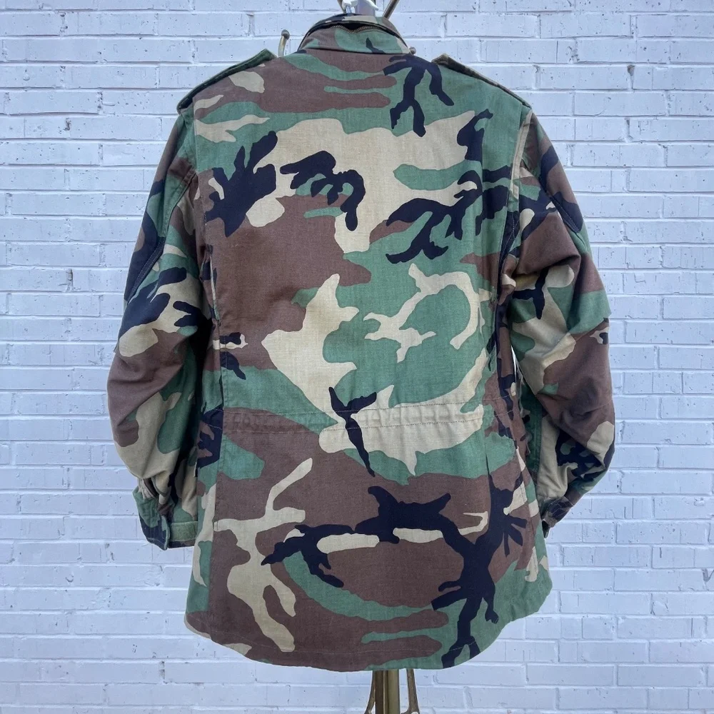 Men's Size Medium Regular U.S. Air Force Issue Woodland Camouflage Field Jacket - Picture 3 of 16